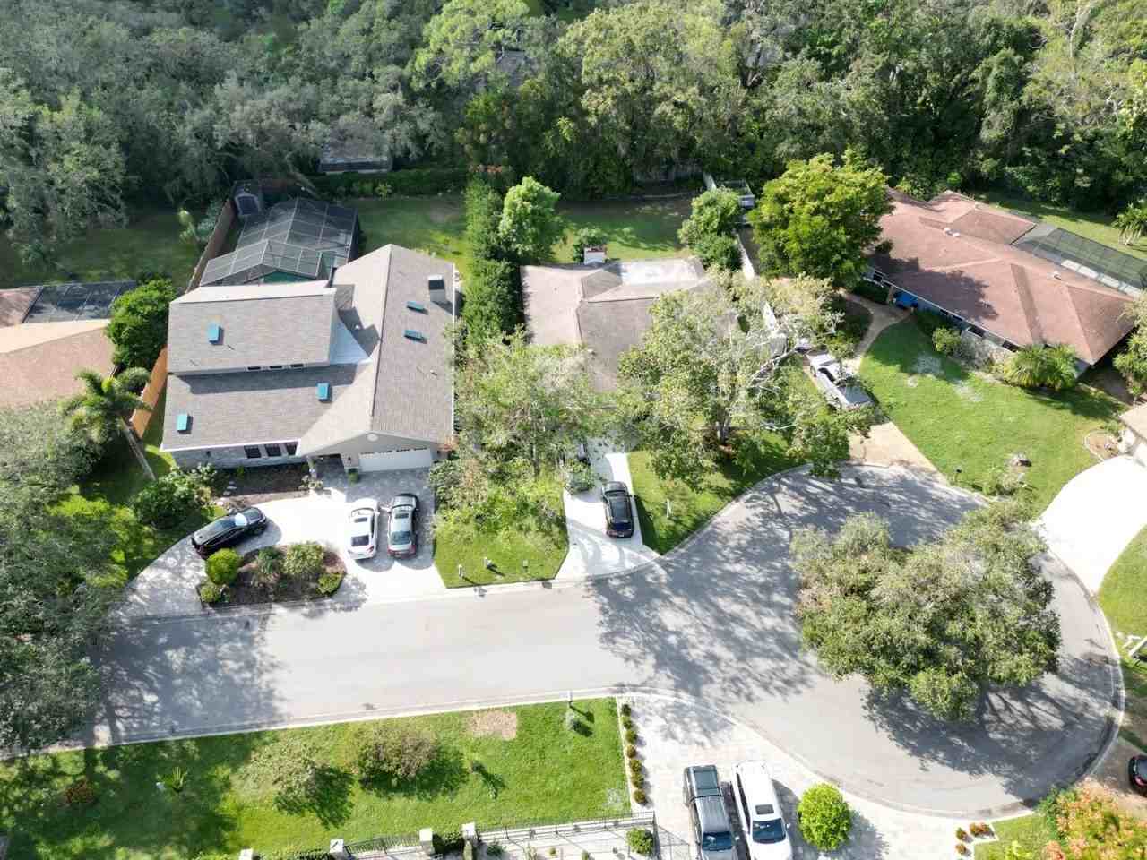 423 Whispering Oaks Ct - Photo 3 of 40