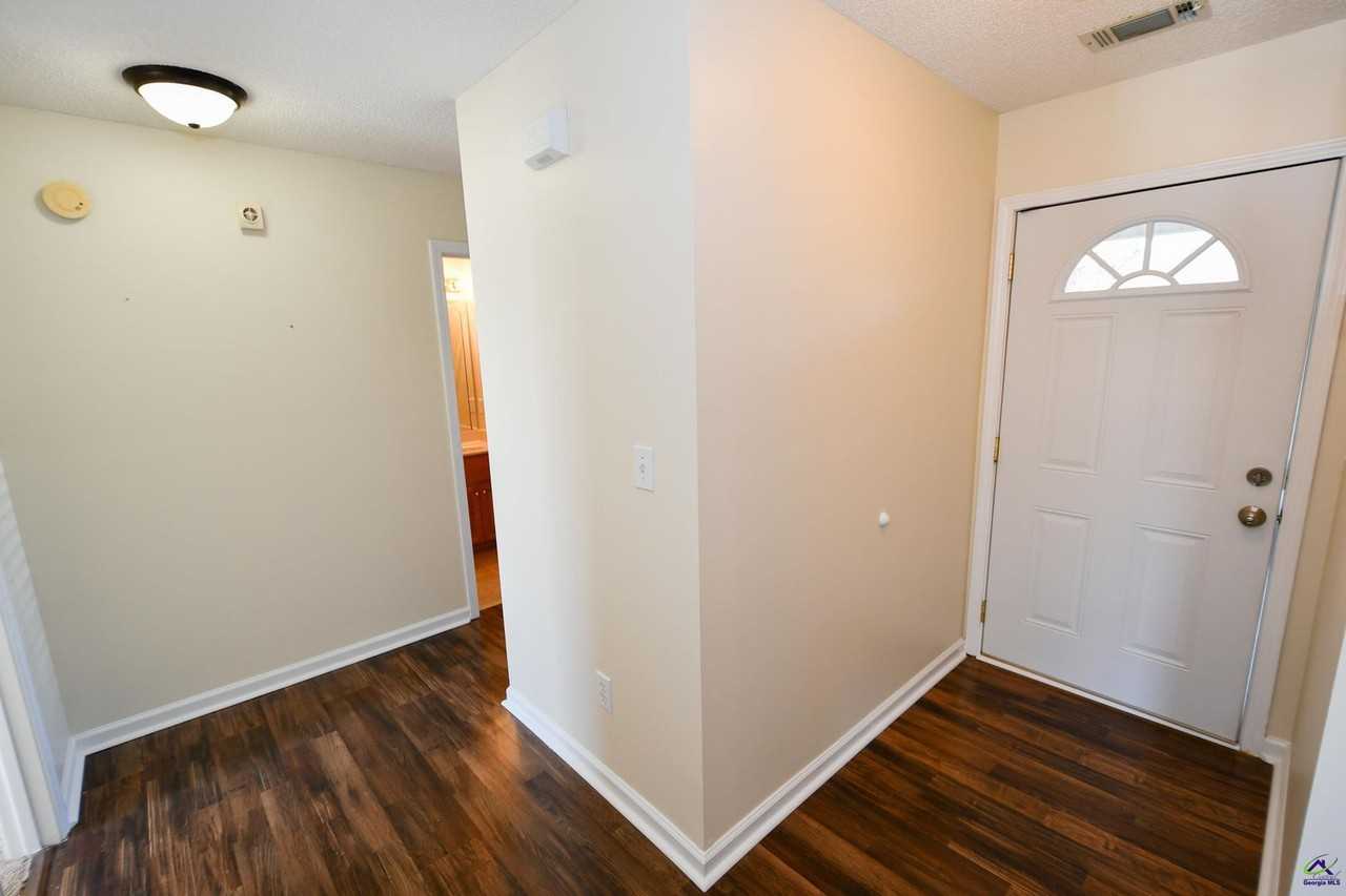 337 Tyson Glen Dr - Photo 2 of 35