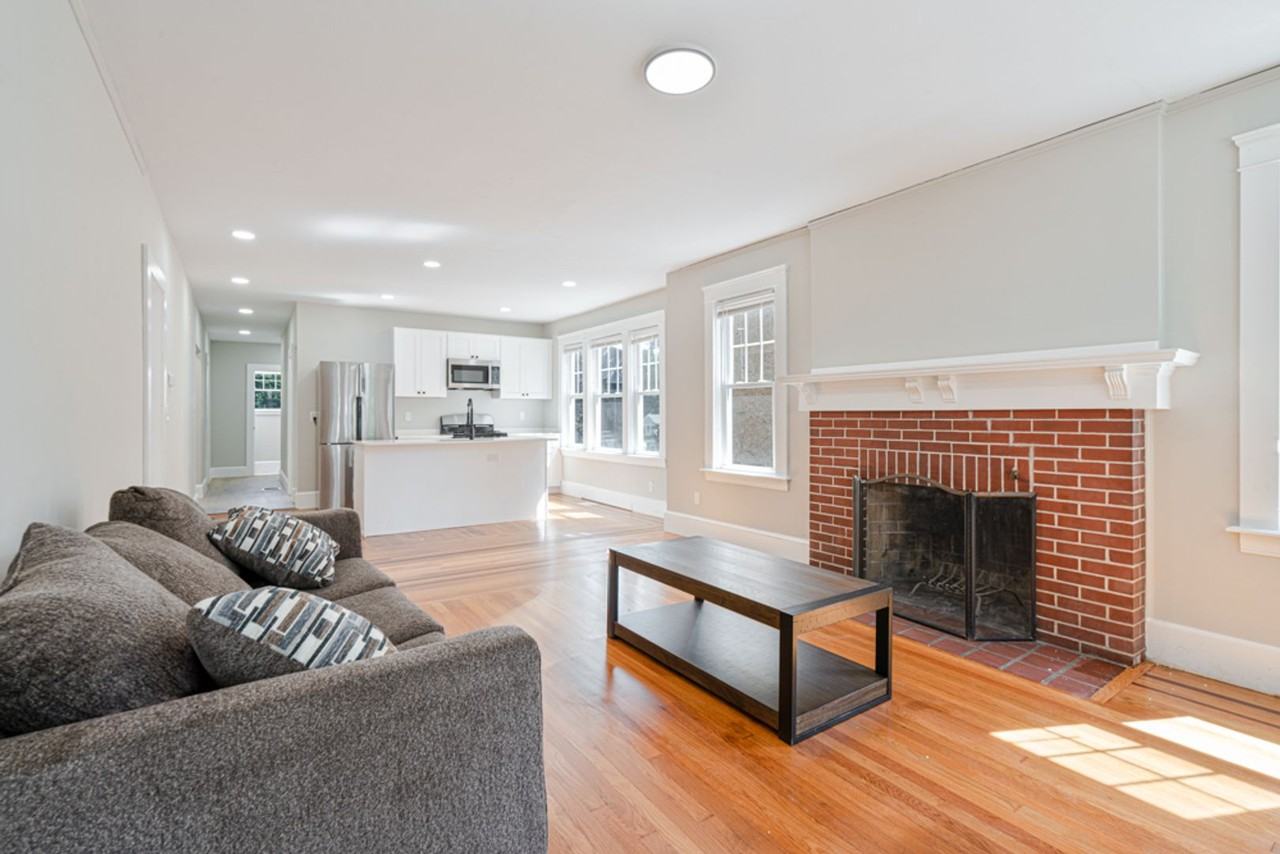 103-105 Tyndall Ave. - Photo 7 of 44