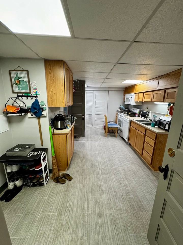 418 Ash Ave - Photo 4 of 10