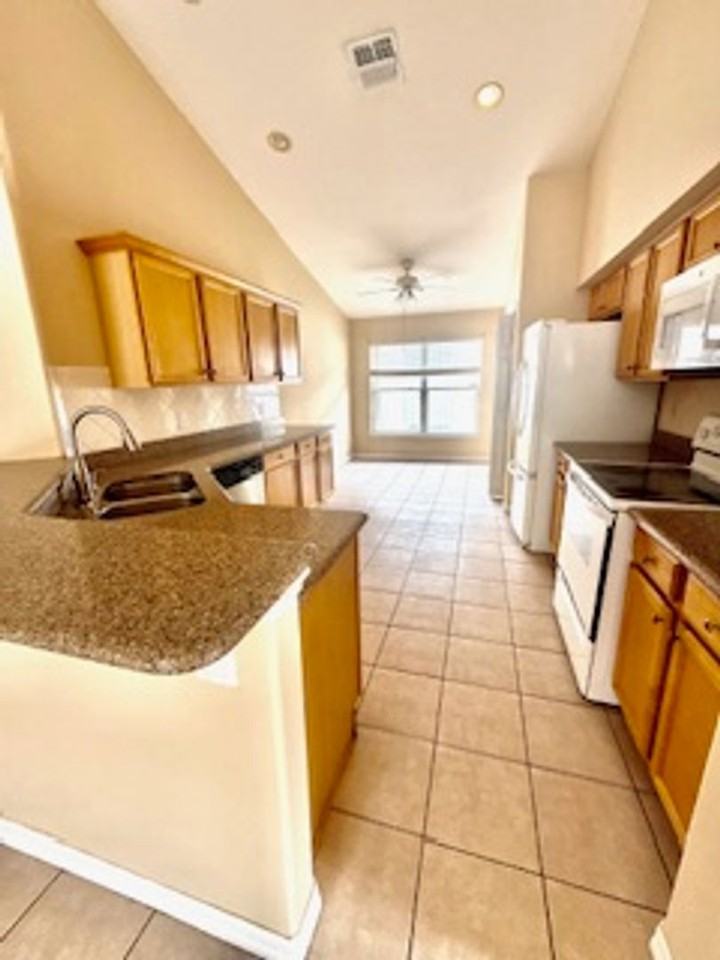 3317 Chickamauga Creek Ct - Photo 2 of 24