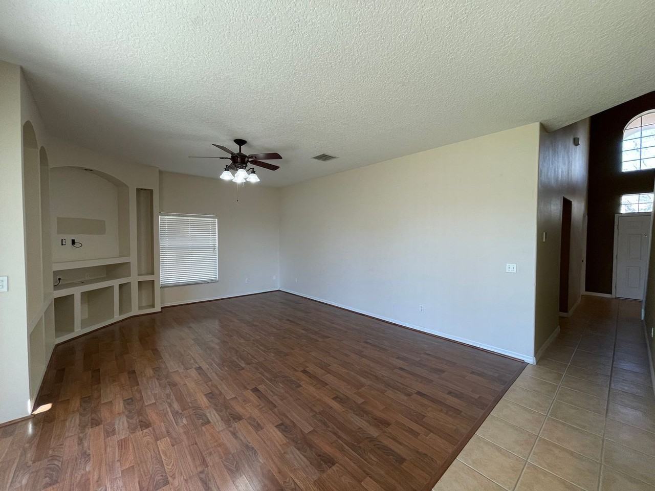 9656 Pacific Pines Ct - Photo 3 of 38