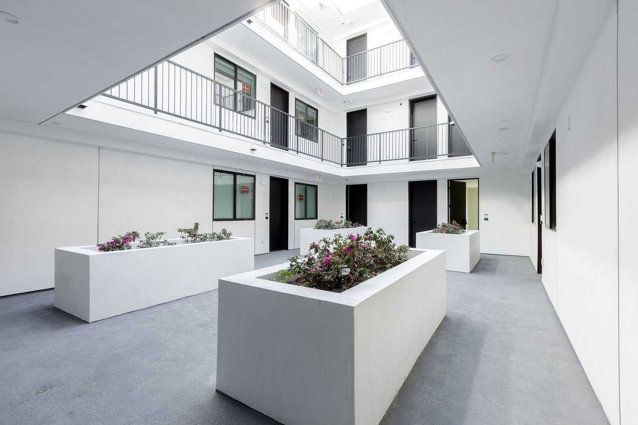 Sepulveda18 - Photo 3 of 50