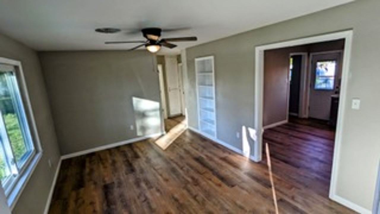 891 Palm St - Photo 2 of 15
