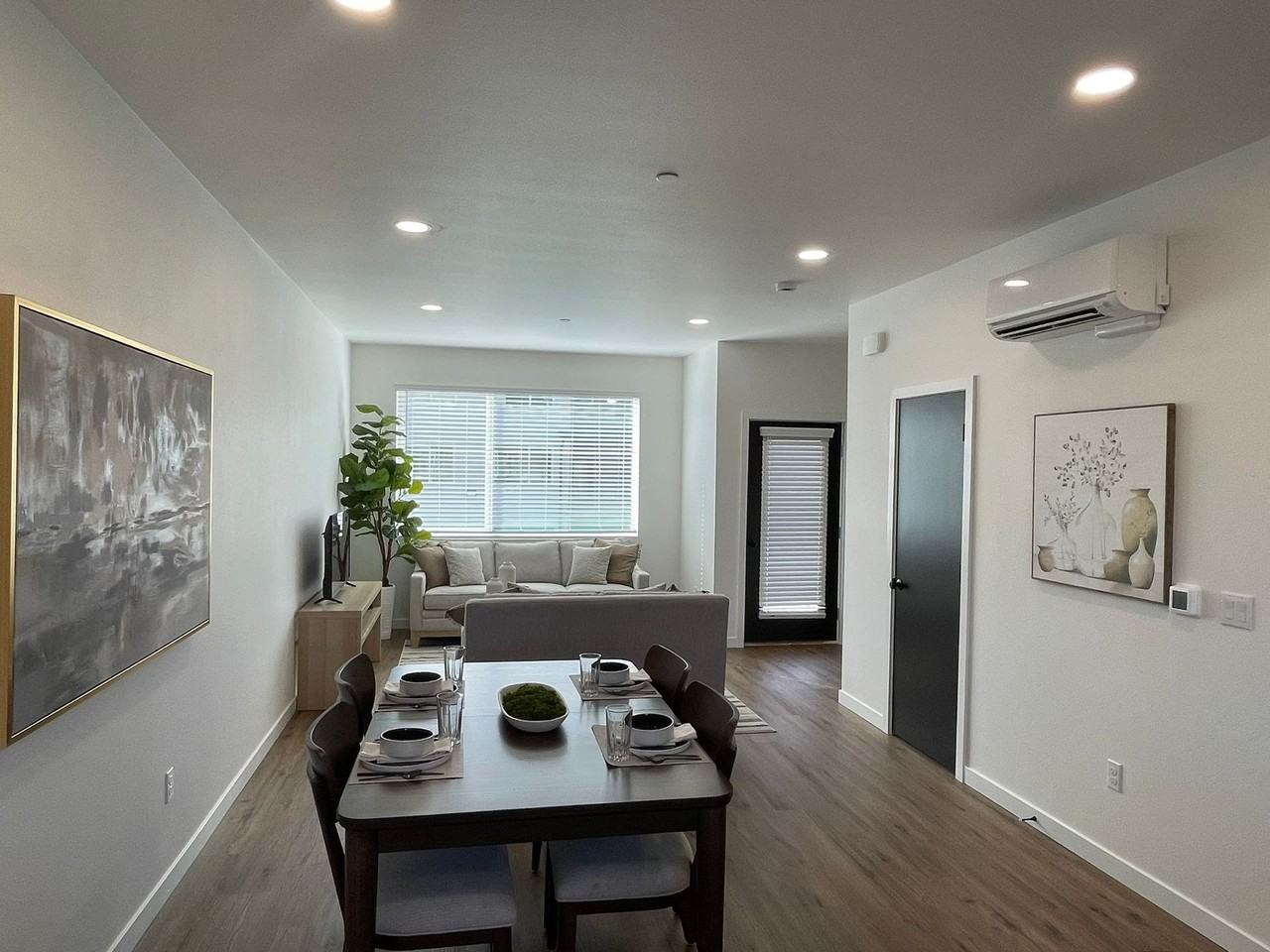 The Woodlands Townhomes - Photo 7 of 26