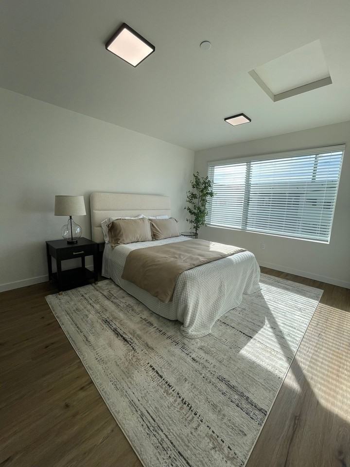 The Woodlands Townhomes - Photo 5 of 15