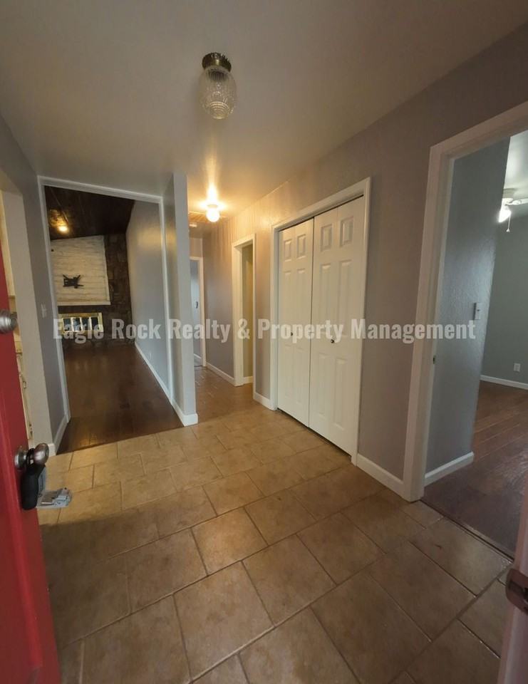 12439 E 14th Pl - Photo 2 of 33