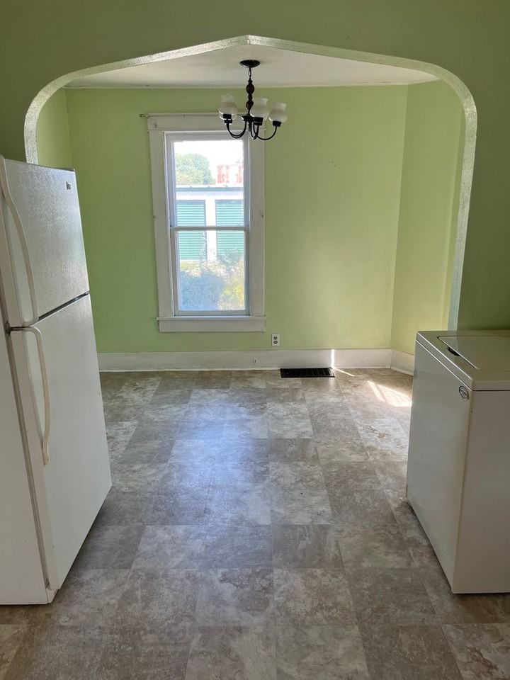 521 High St - Photo 3 of 9