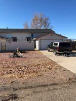 featured image of 486 W Bellflower Dr