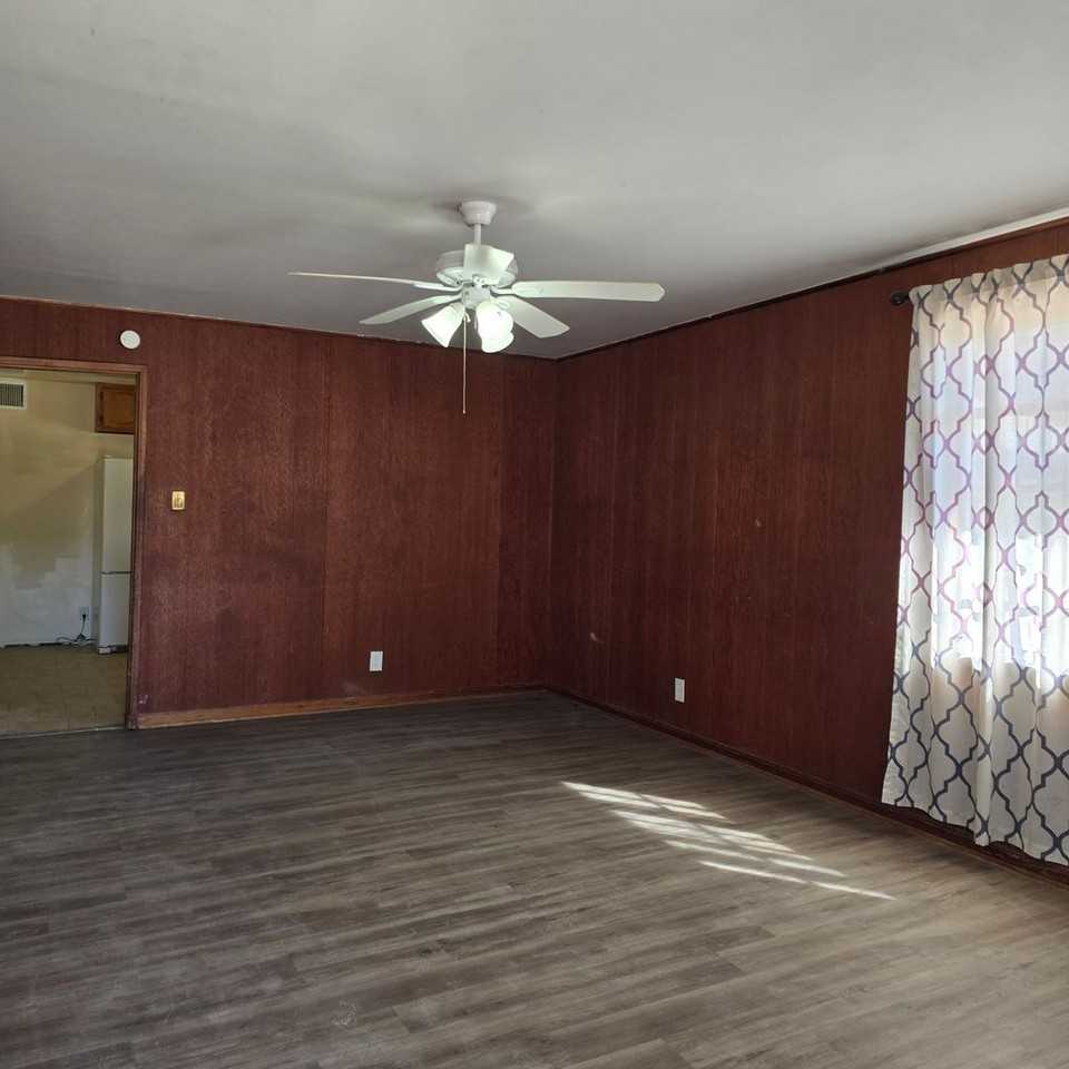 165 E 6th St - Photo 2 of 11
