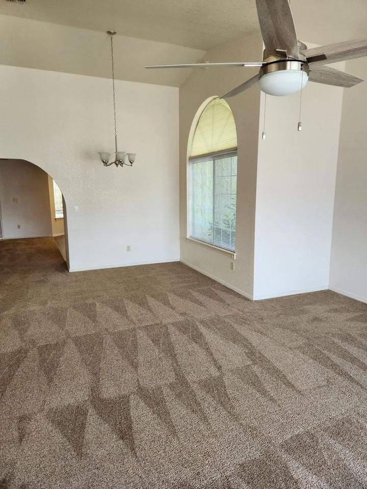 2710 Howard Dr - Photo 3 of 16