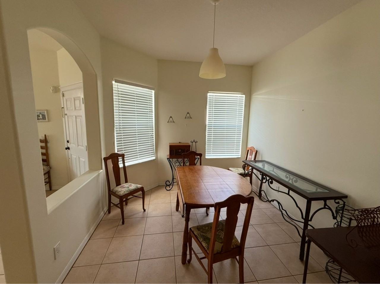 6928 Surrey Oak Dr - Photo 6 of 18