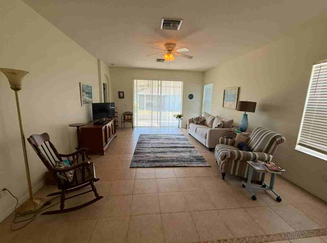 6928 Surrey Oak Dr - Photo 7 of 18