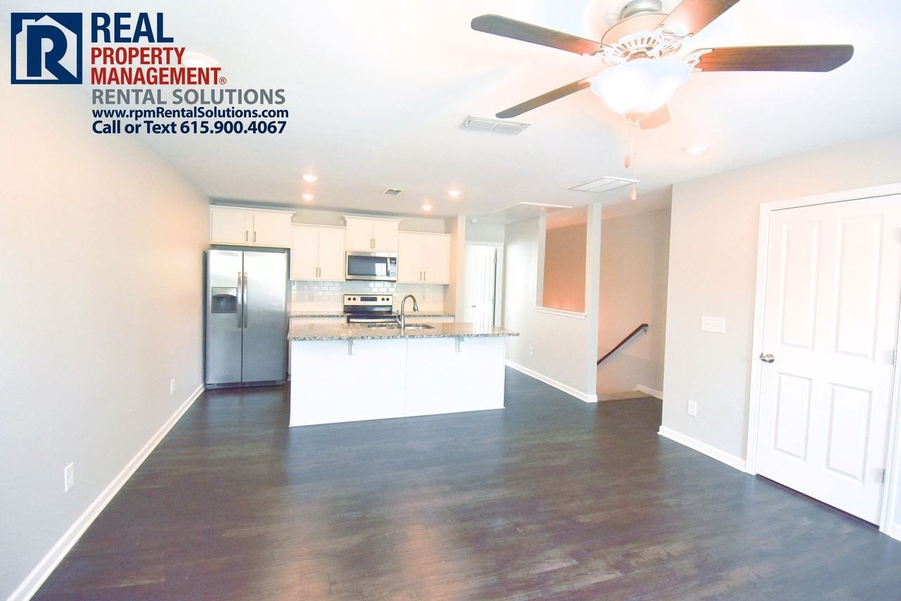 2026 Middle Tennessee Blvd - Photo 5 of 11