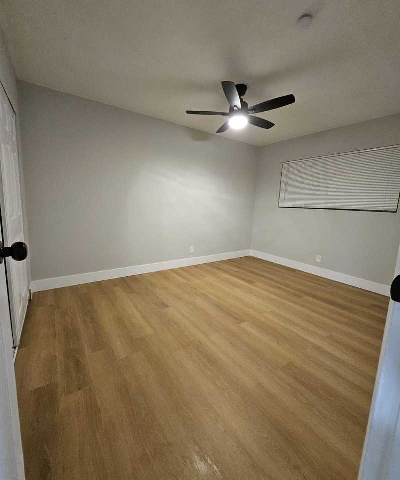 2520 Tulip - Photo 4 of 6