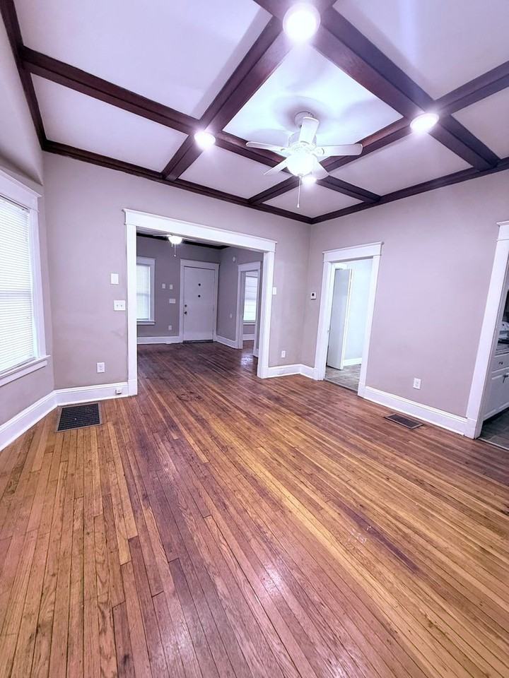 4017 Agnes Ave - Photo 2 of 12