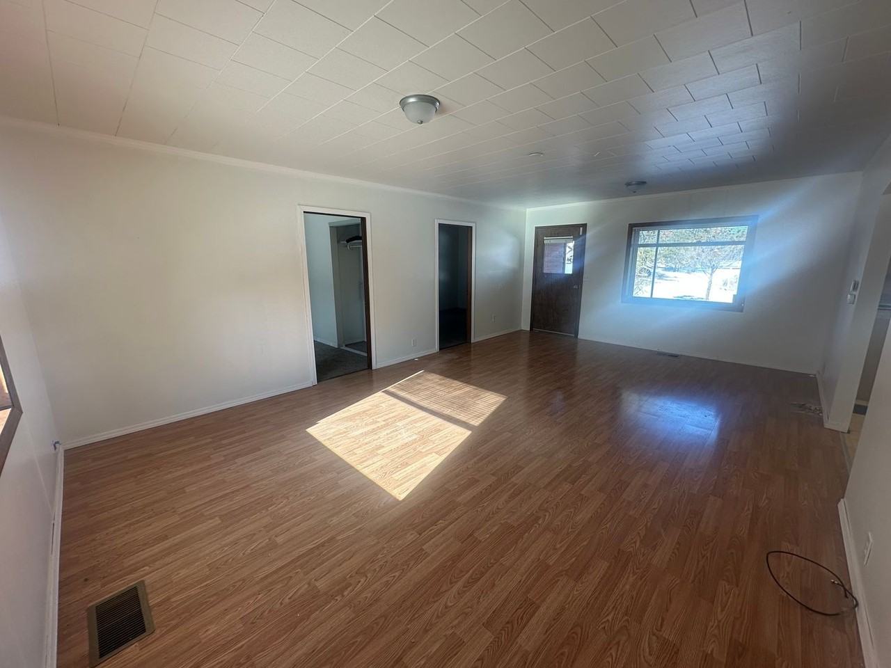 6307 W Thorpe Rd - Photo 2 of 15