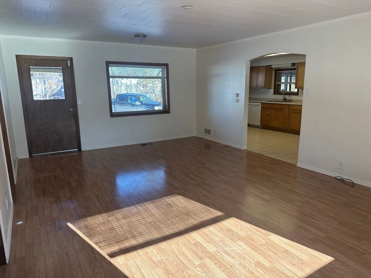 6307 W Thorpe Rd - Photo 3 of 15