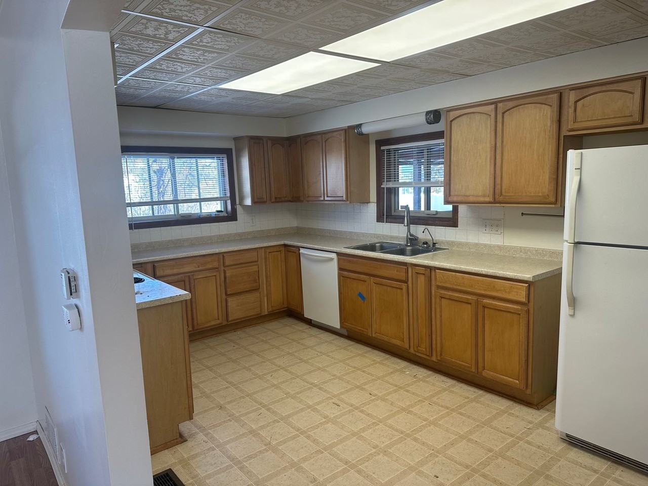 6307 W Thorpe Rd - Photo 5 of 15