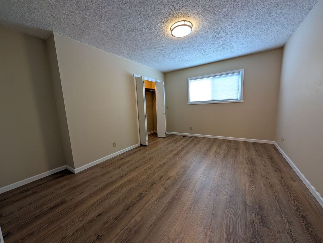 722 Bryden Ave - Photo 6 of 29