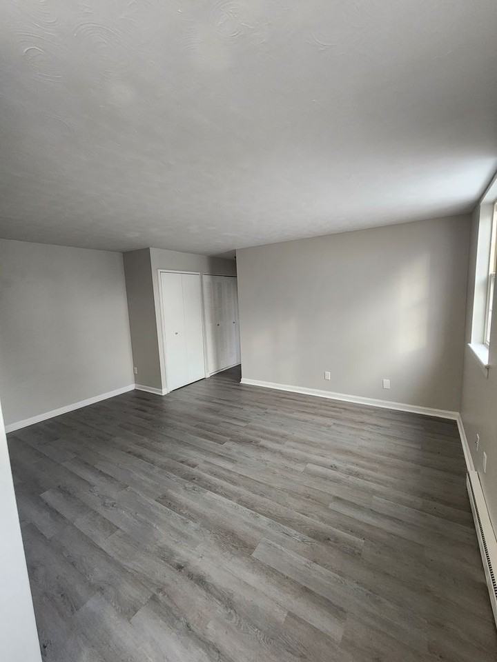 614 S Washington St - Photo 4 of 10