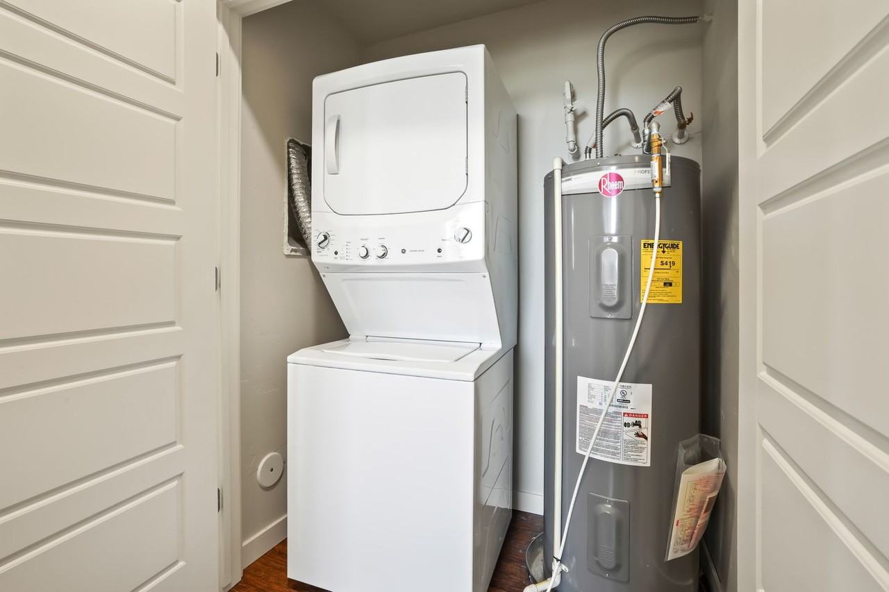 7485 N Lucy Rose Ln #102 - Photo 7 of 35
