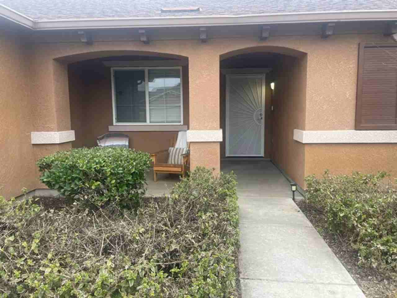 465 S Duke Ave - Photo 2 of 28