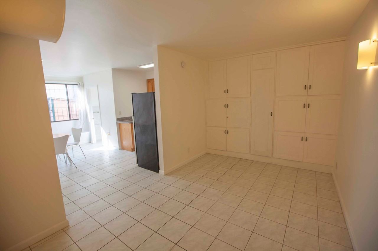 109 Tingley St - Photo 2 of 11