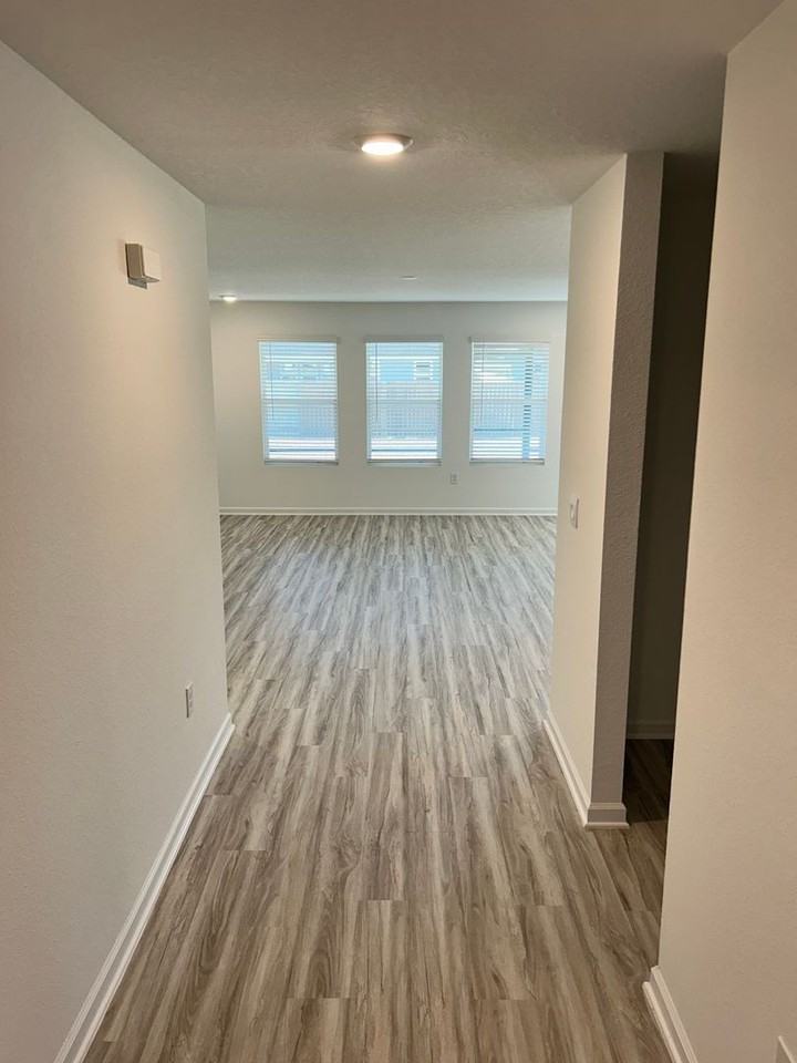 22242 Aleutian Ave - Photo 3 of 24