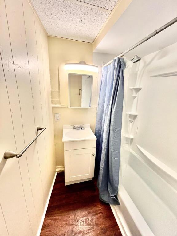 69 Lincoln St - Photo 5 of 11