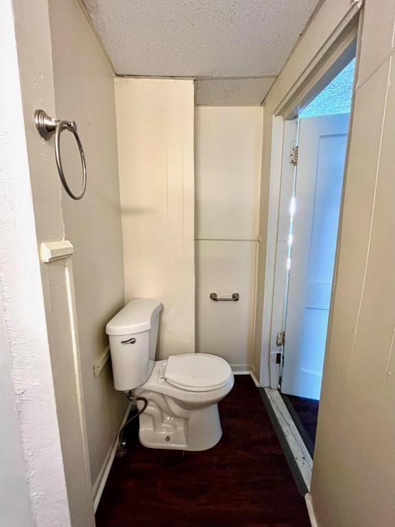 69 Lincoln St - Photo 6 of 11