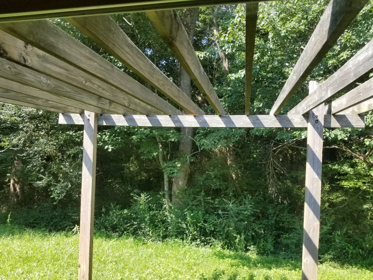 905 Hemingway Rd - Photo 3 of 16