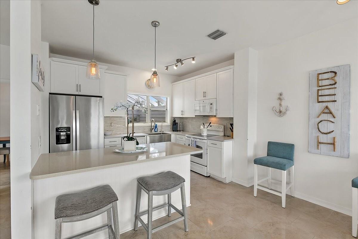 1504 Birkdale Ln - Photo 2 of 31