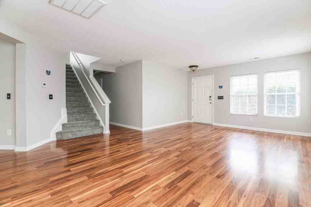 124 Georgetowne Dr - Photo 5 of 17