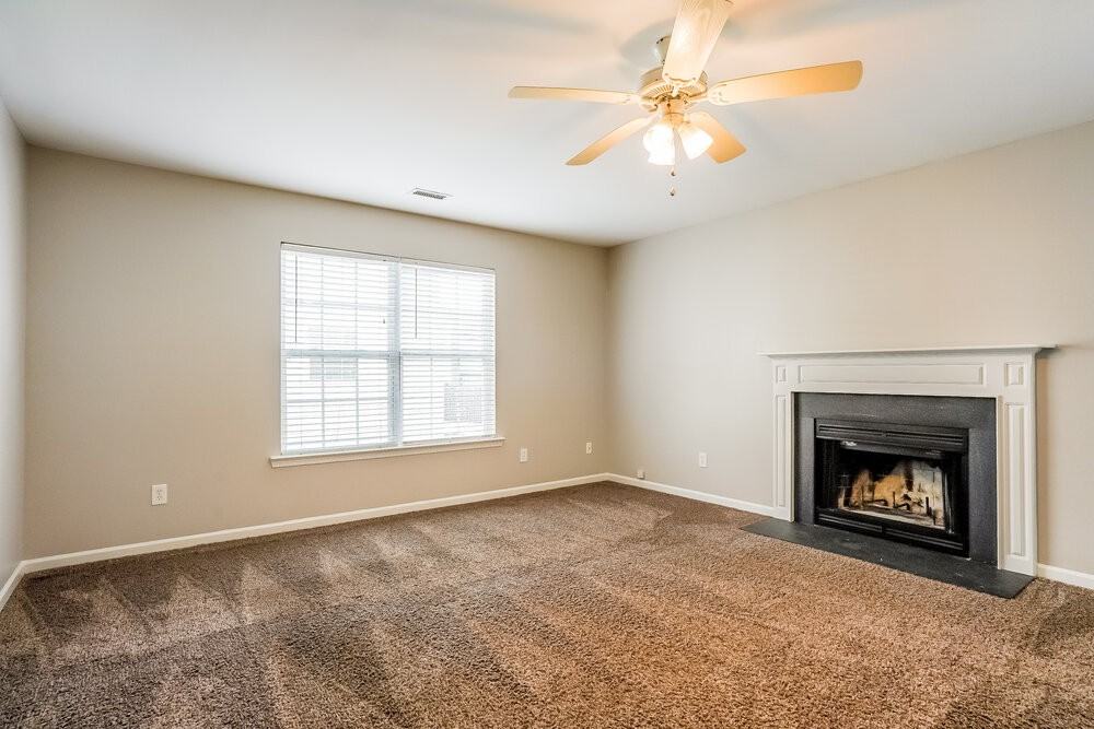 1546 Pebble Ridge Dr - Photo 5 of 17