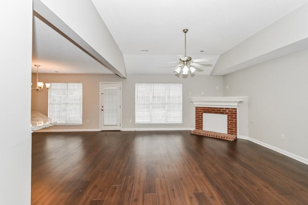 2523 Russum Dr - Photo 5 of 17