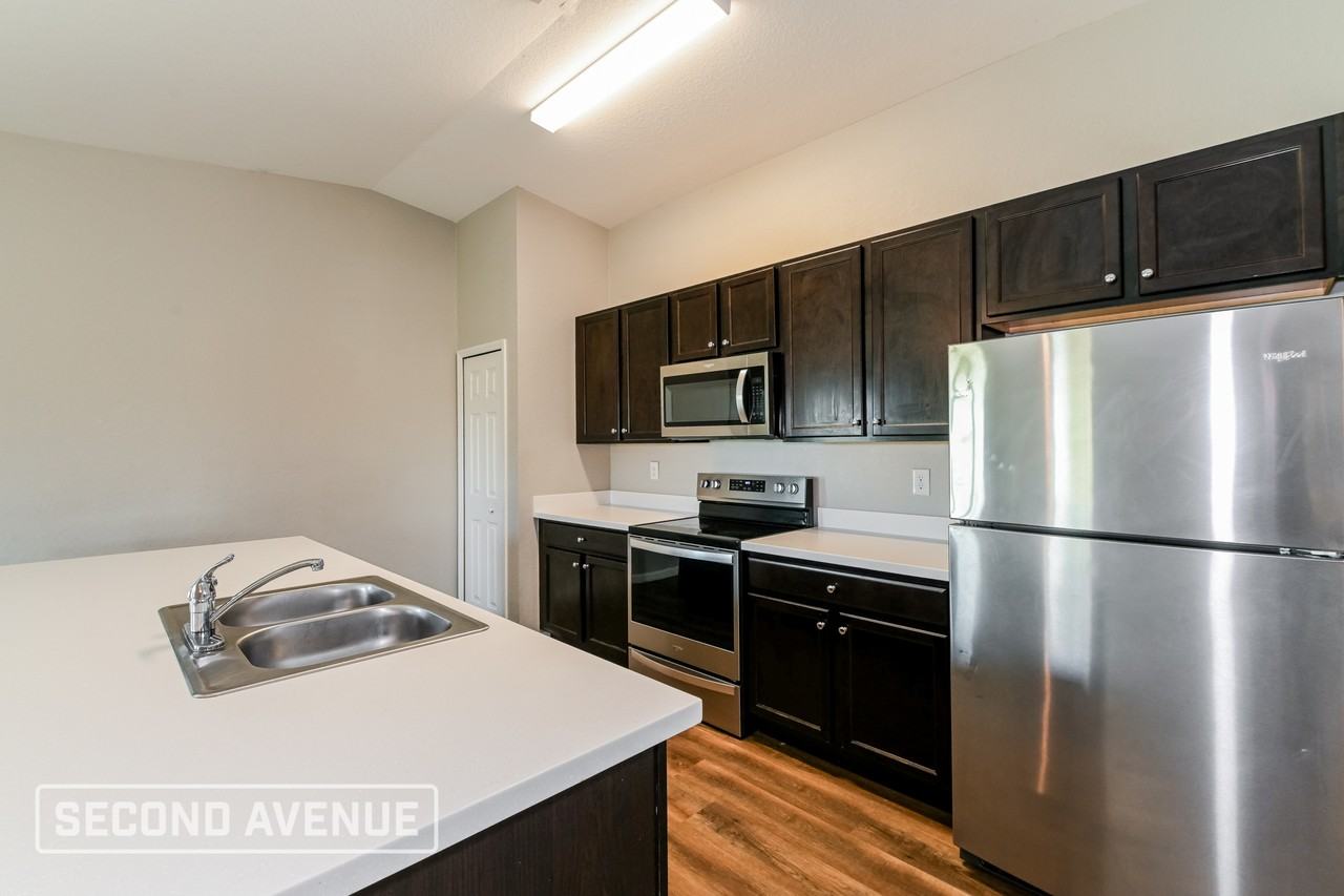 3120 13th St Sw - Photo 2 of 24