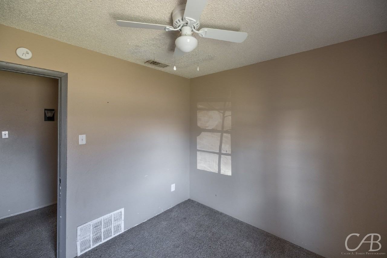 3218 Post Oak Rd - Photo 6 of 31