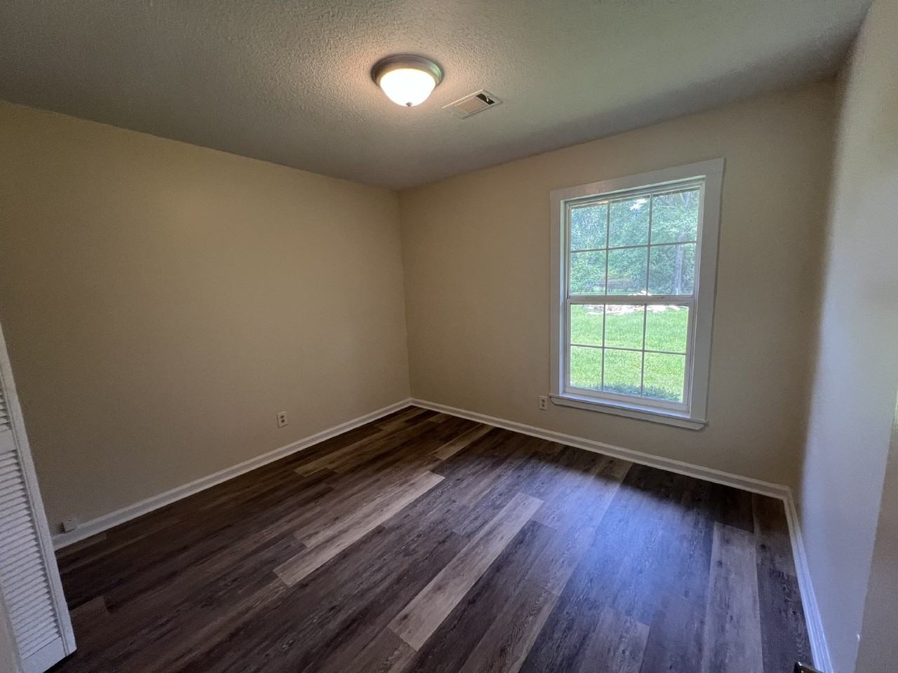 607 Caroline St - Photo 7 of 13