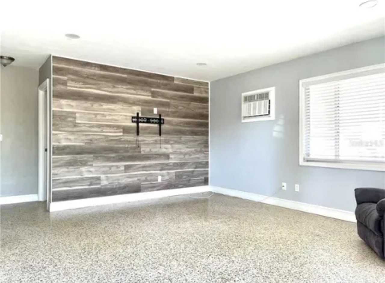 4829 Drift Tide Dr - Photo 2 of 15