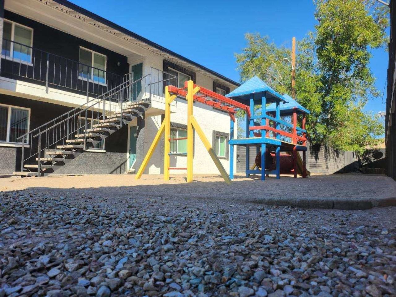 Las Ventanas Apartments - Photo 3 of 6