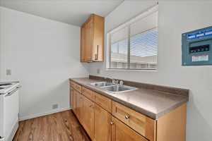 featured image of 10522 Artesia Blvd