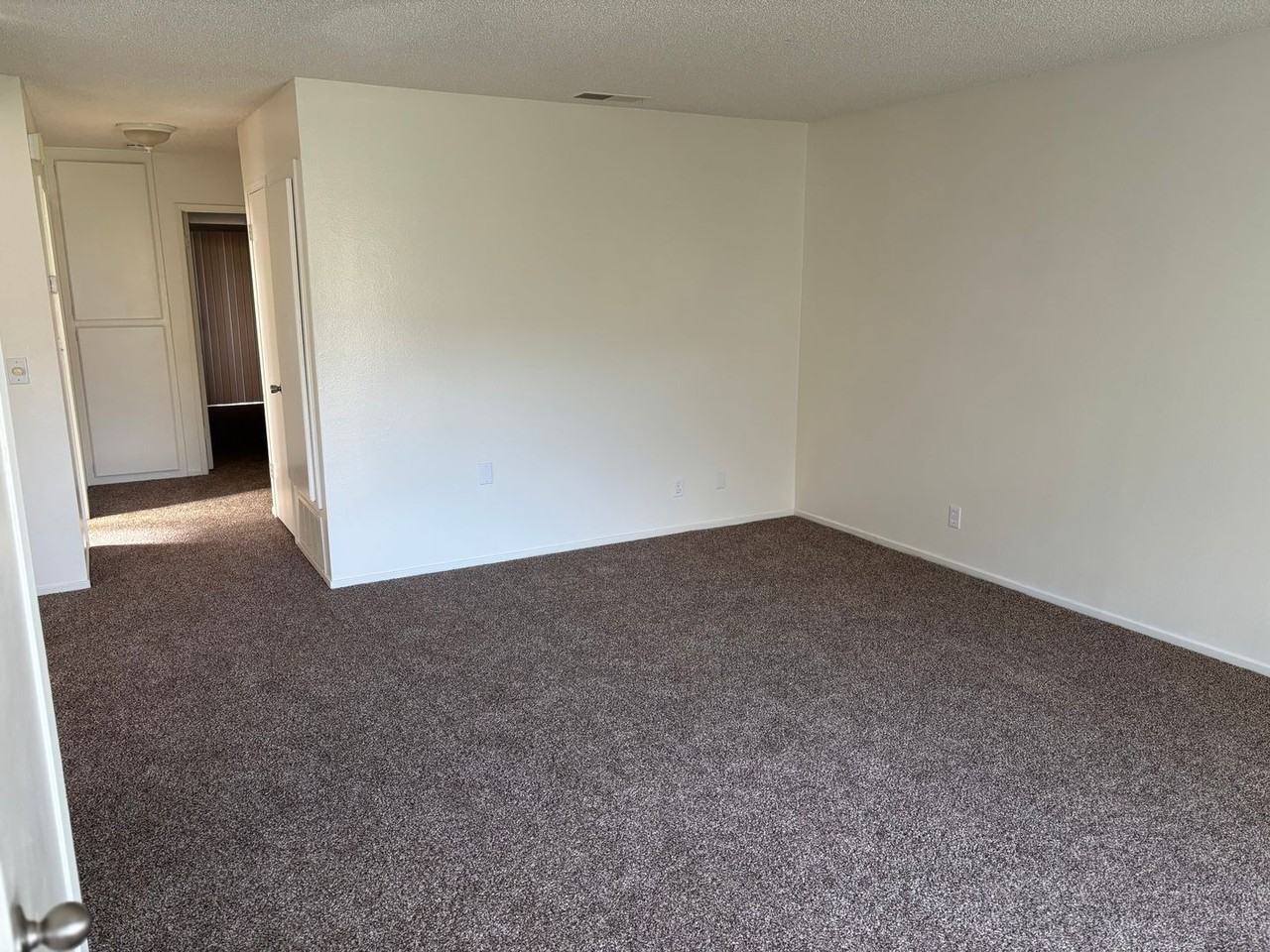 507 E Rice Ranch Rd - Photo 3 of 11