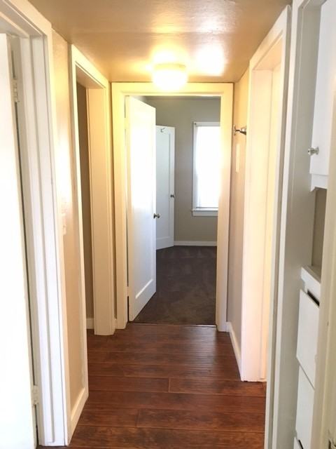 1308 N Park St - Photo 2 of 32