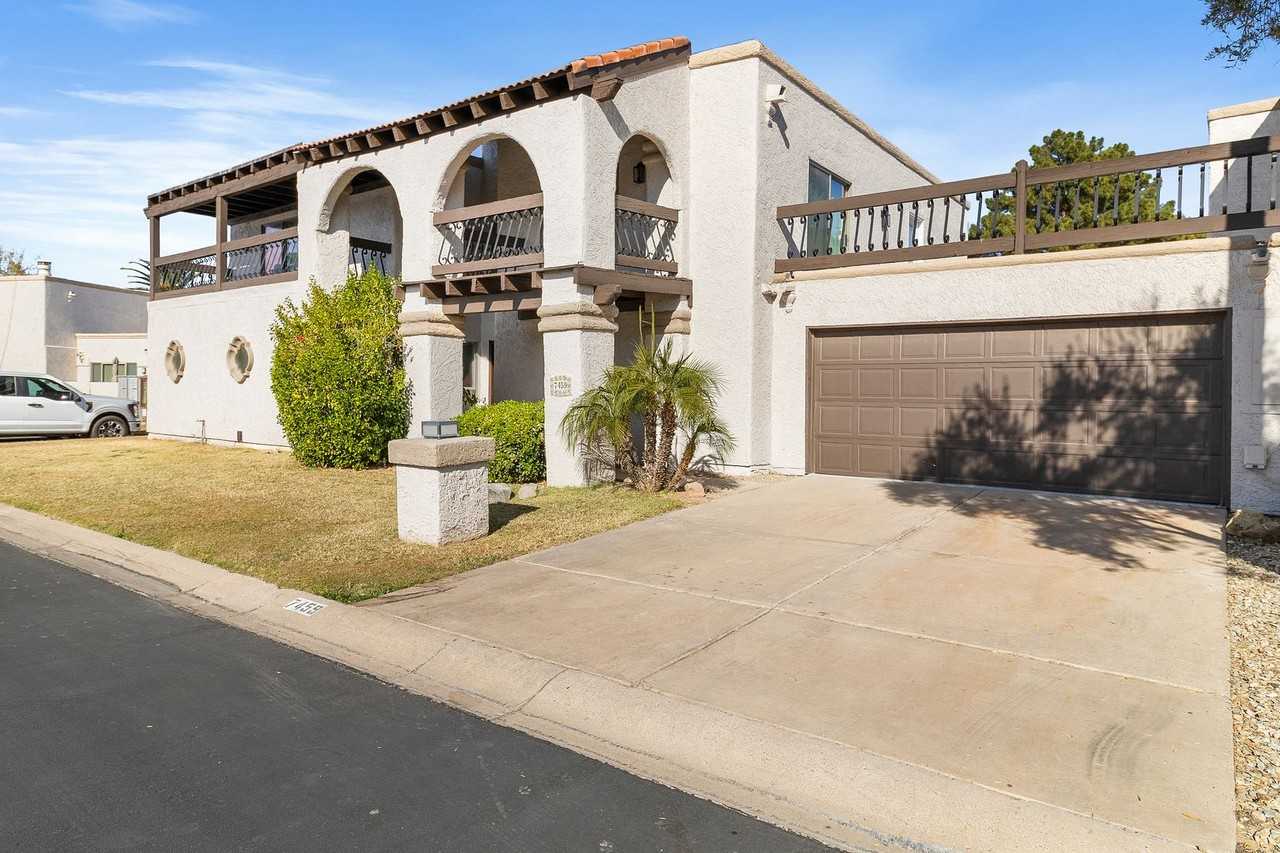 7459 E Pleasant Run - Photo 2 of 44