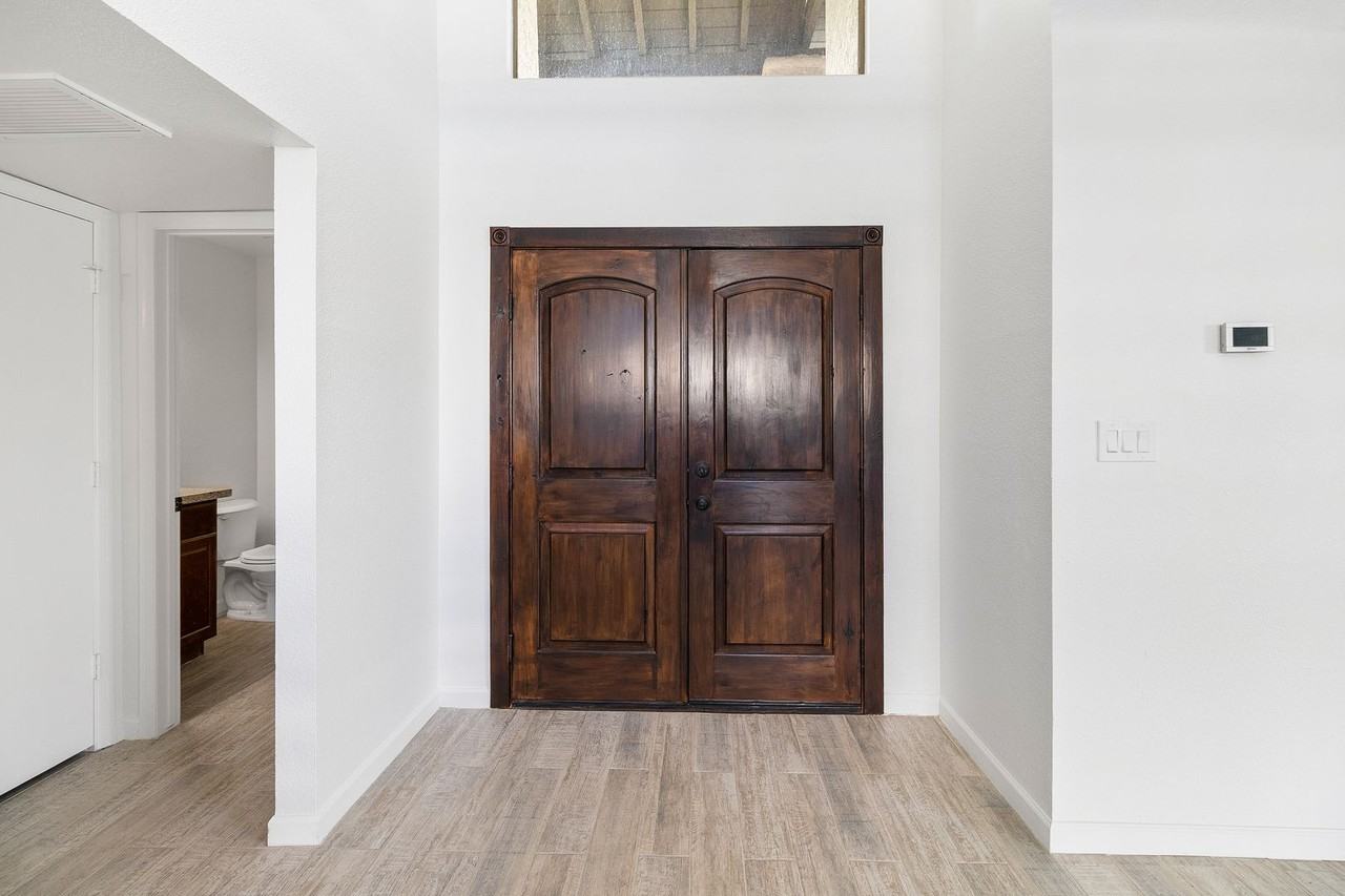 7459 E Pleasant Run - Photo 4 of 44