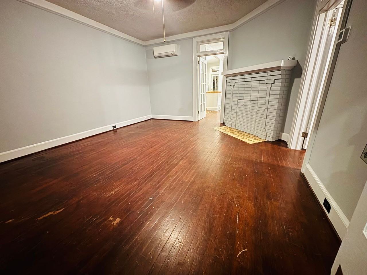 809 Cedar Ter - Photo 2 of 16