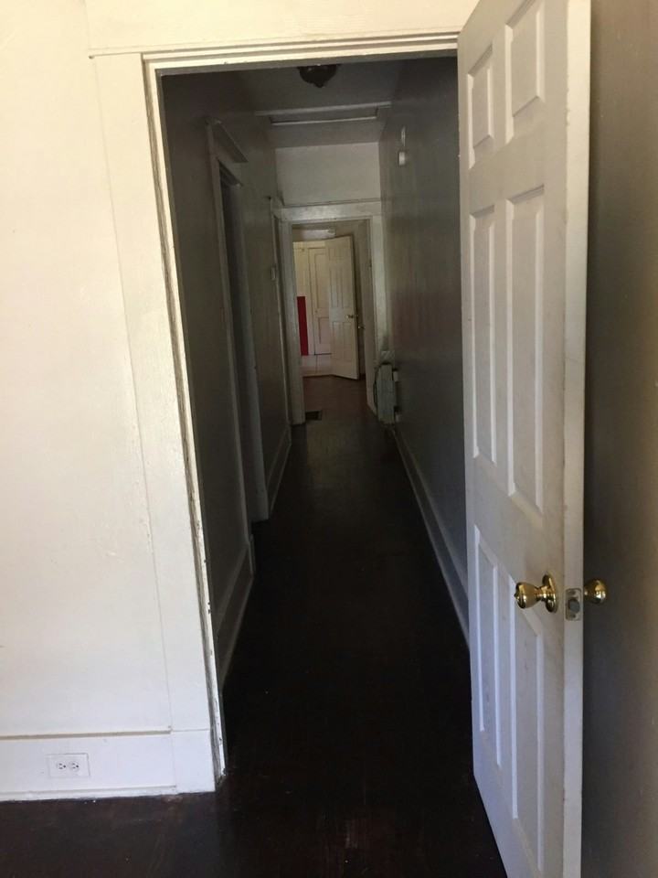 1066 Greenlaw Avenue, Unit 1 - Photo 6 of 8