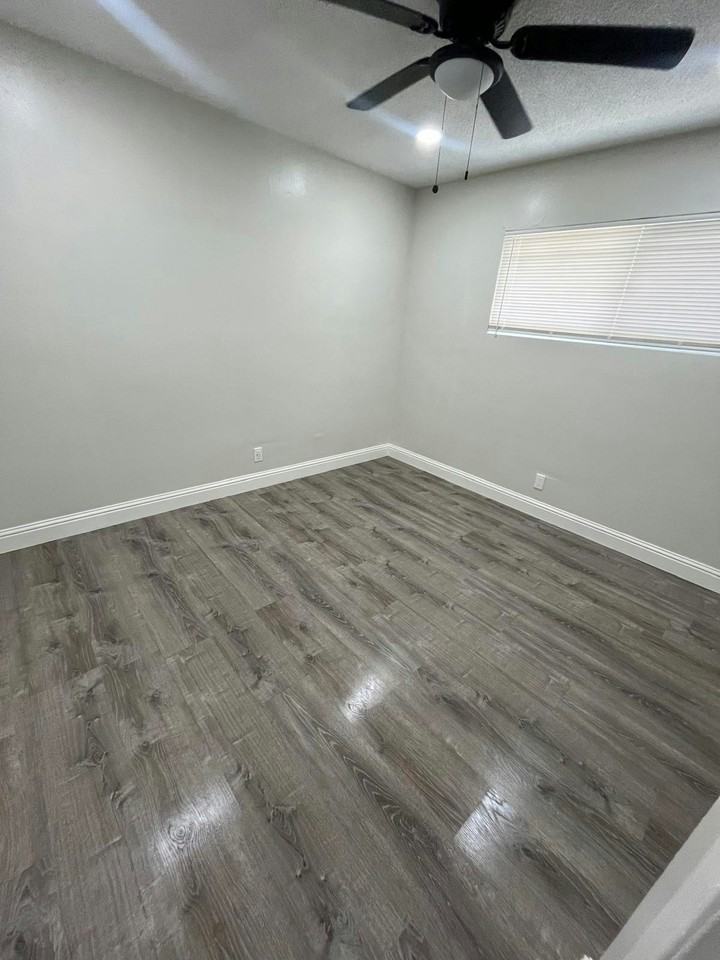 13187 Splendora Avenue, Unit 13185 - Photo 5 of 12