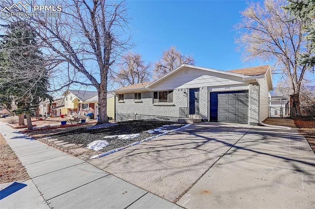 2218 Carmel Dr #NA - Photo 2 of 17